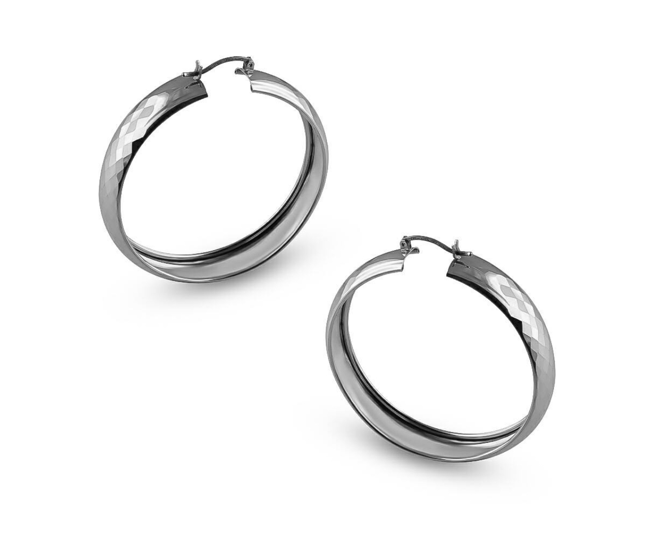 "Gran variedad de diseños de Q Joyerías, siempre encuentro algo que se adapta a mis preferencias."
