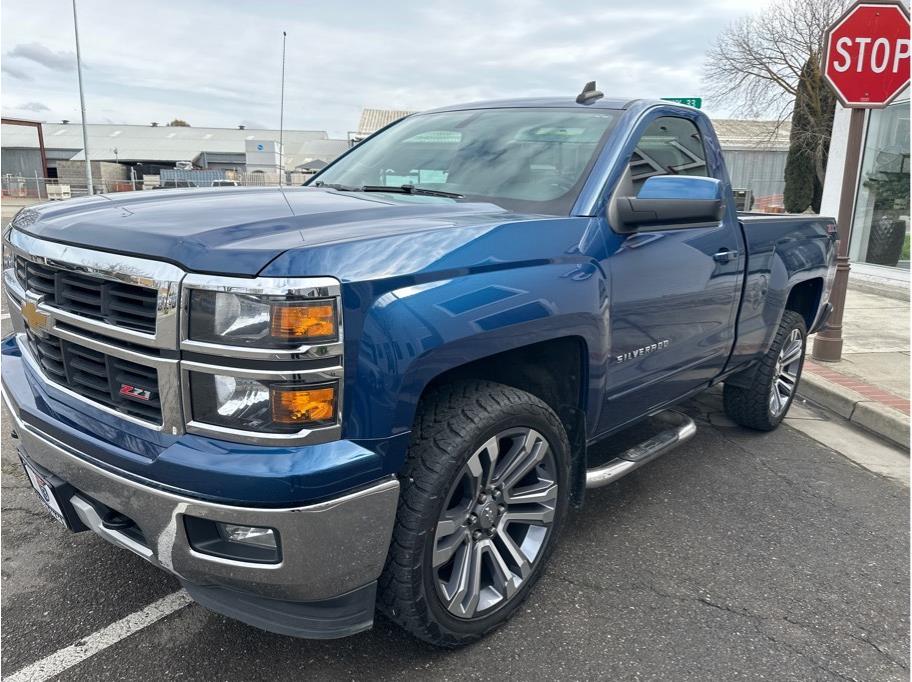 2015 Chevrolet Silverado 1500 Regular Cab from 33 Auto Sales
Miles: 159,996
Drive: 2WD
Trans: Auto, 6-Spd HD Overdrive
Engine: V6, EcoTec, FF, 4.3L
Stock: 1487
VIN: 1GCNCREH6FZ174319
