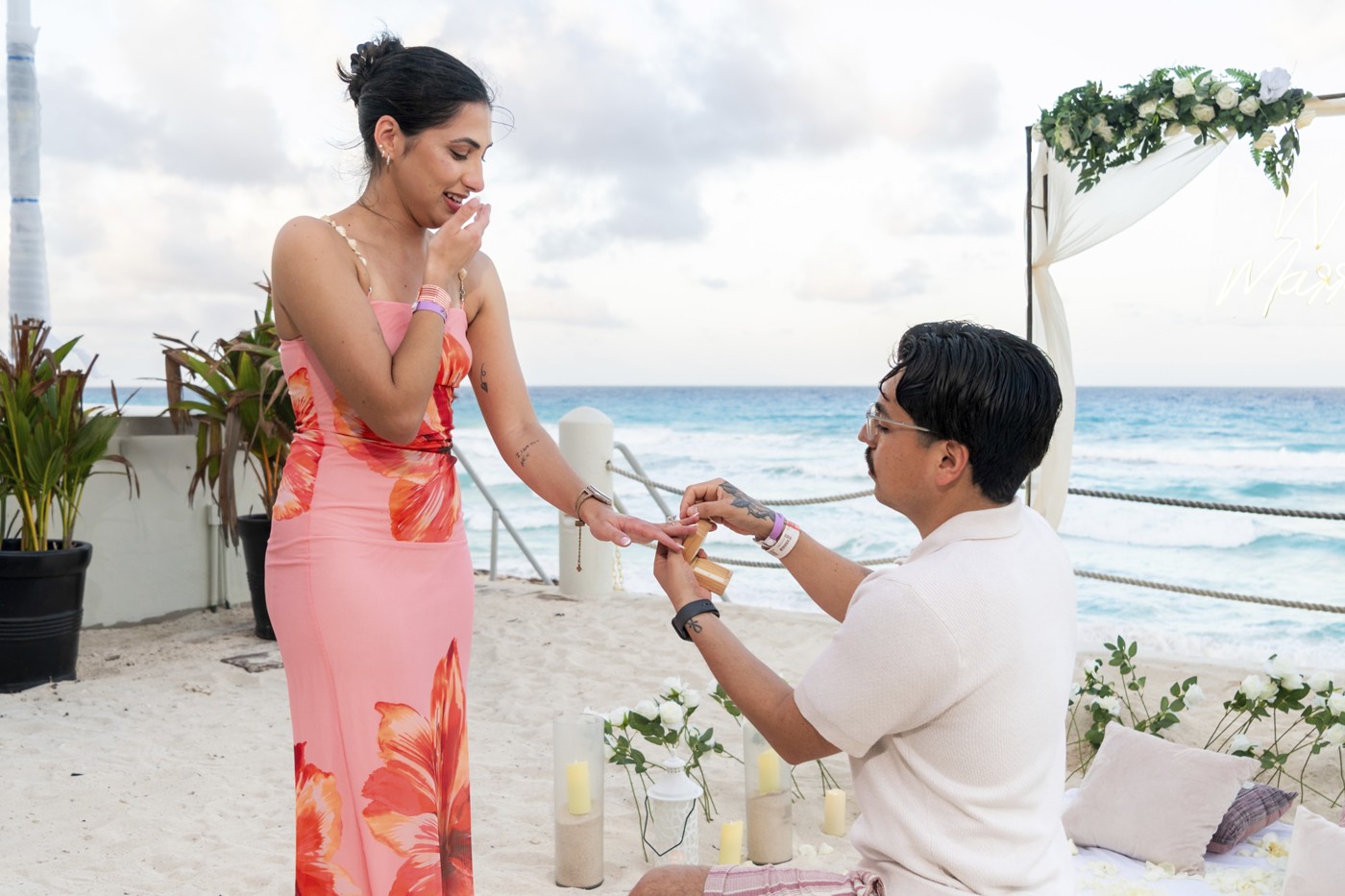 https://0201.nccdn.net/4_2/000/000/03f/ac7/marriage-proposal-fiesta-americana-condesa-cancun-mexico-lux-art.jpg