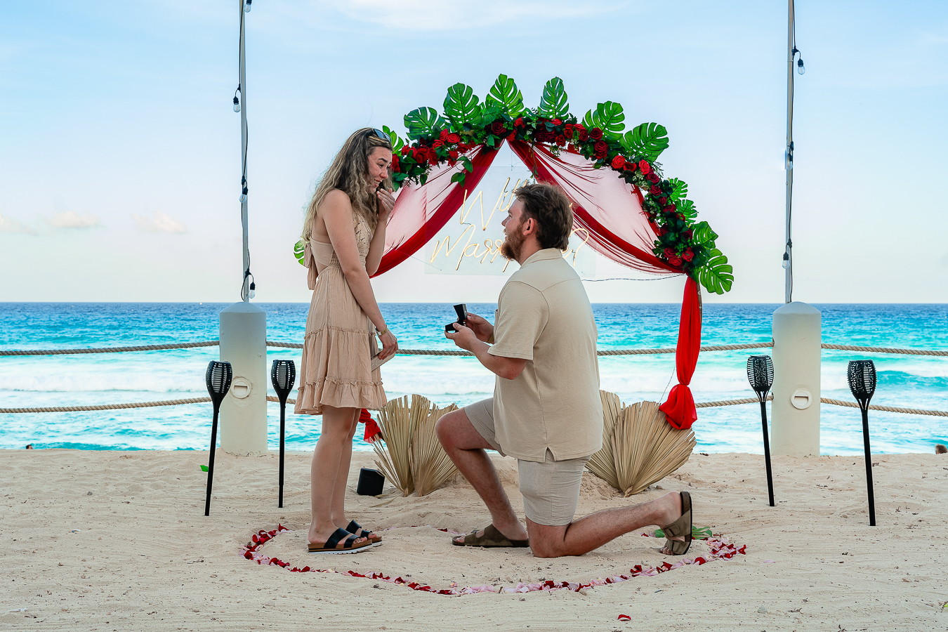 https://0201.nccdn.net/4_2/000/000/03f/ac7/romantic-proposal-in-cancun-fiesta-americana-allinclusive55.jpg.jpg