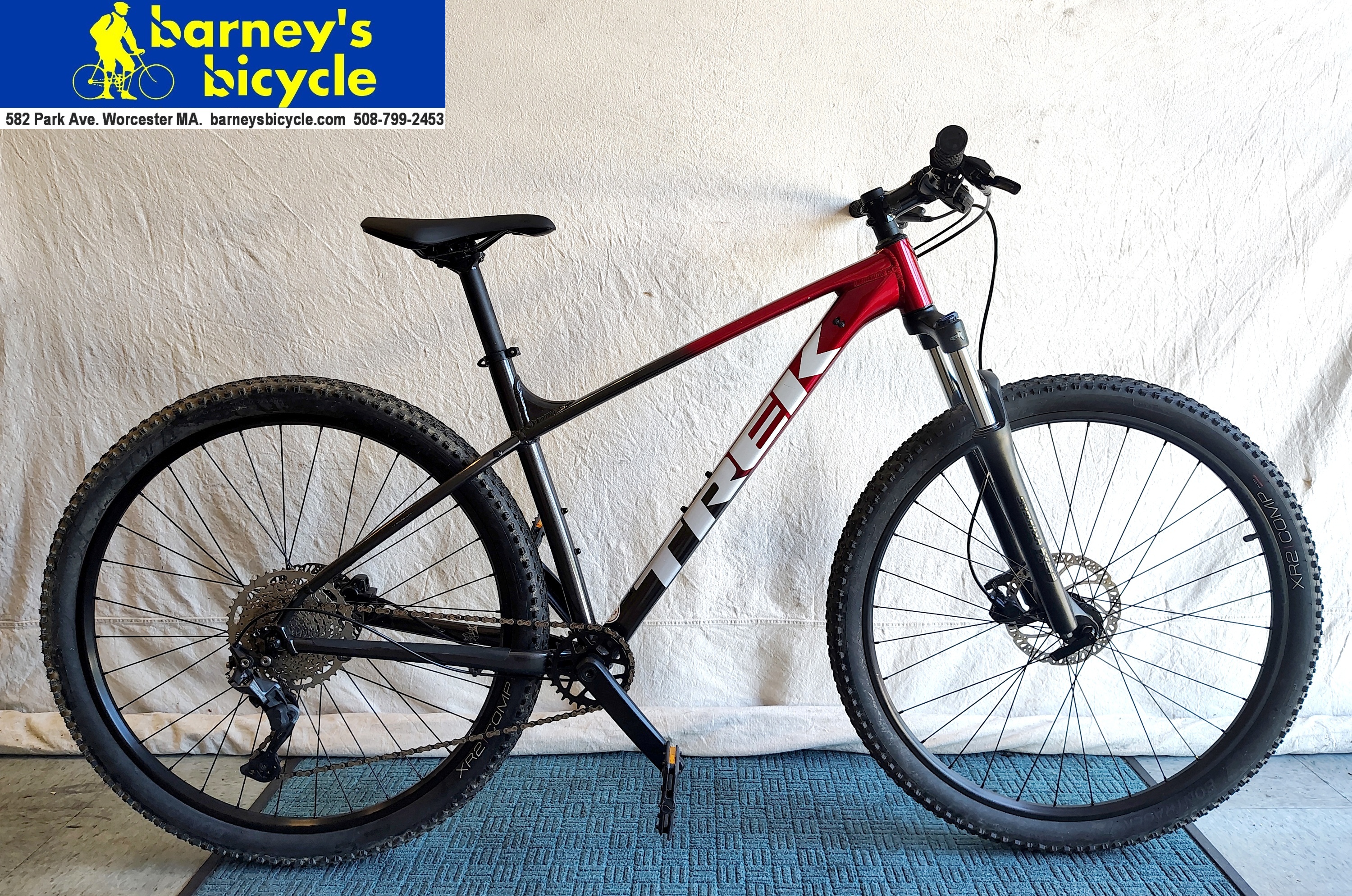 Trek Marlin 6
Frame Size: 19" LG / Rider Height: 5'9-6'0
Price: $699.00 (Professionally Tuned)