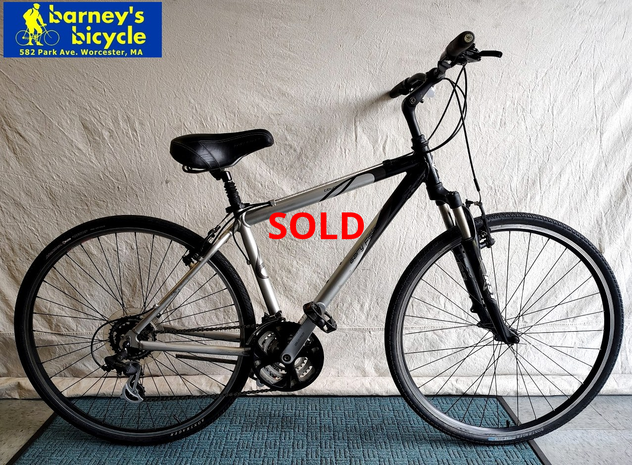Gary Fisher Tiburon
Frame Size: 17" MD / Rider Height: 5'7-5'10
Price: $379.00 (Professionally Tuned)