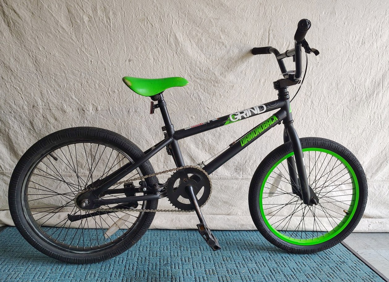 Diamondback Grind
Wheel Size: 20"/ Frame: Boy's
Speeds: 1spd Freewheel
Price: $219.00 (Pro Tuned)
