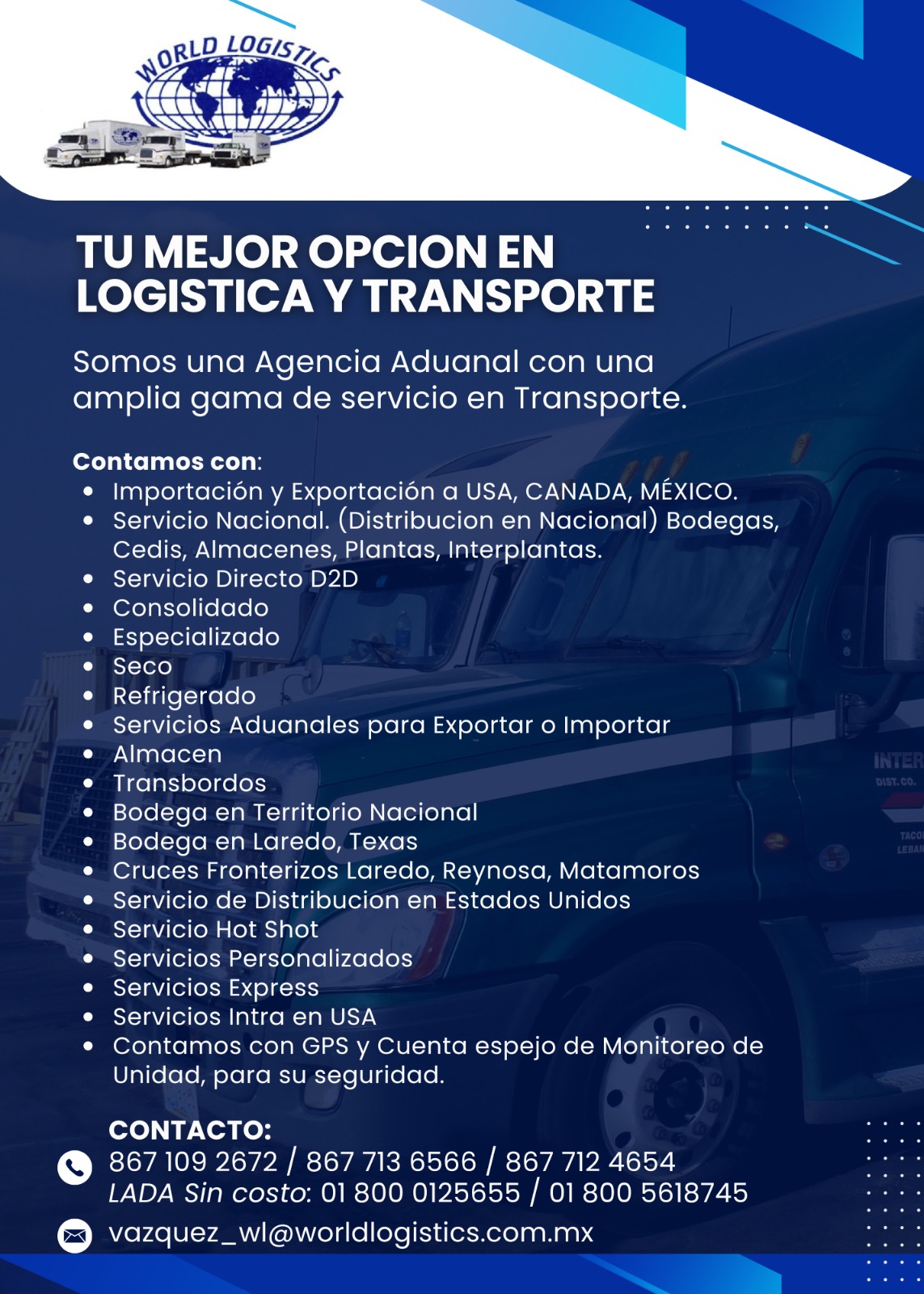 Grúa y vehículos transportando contenedores en un puerto industrial.