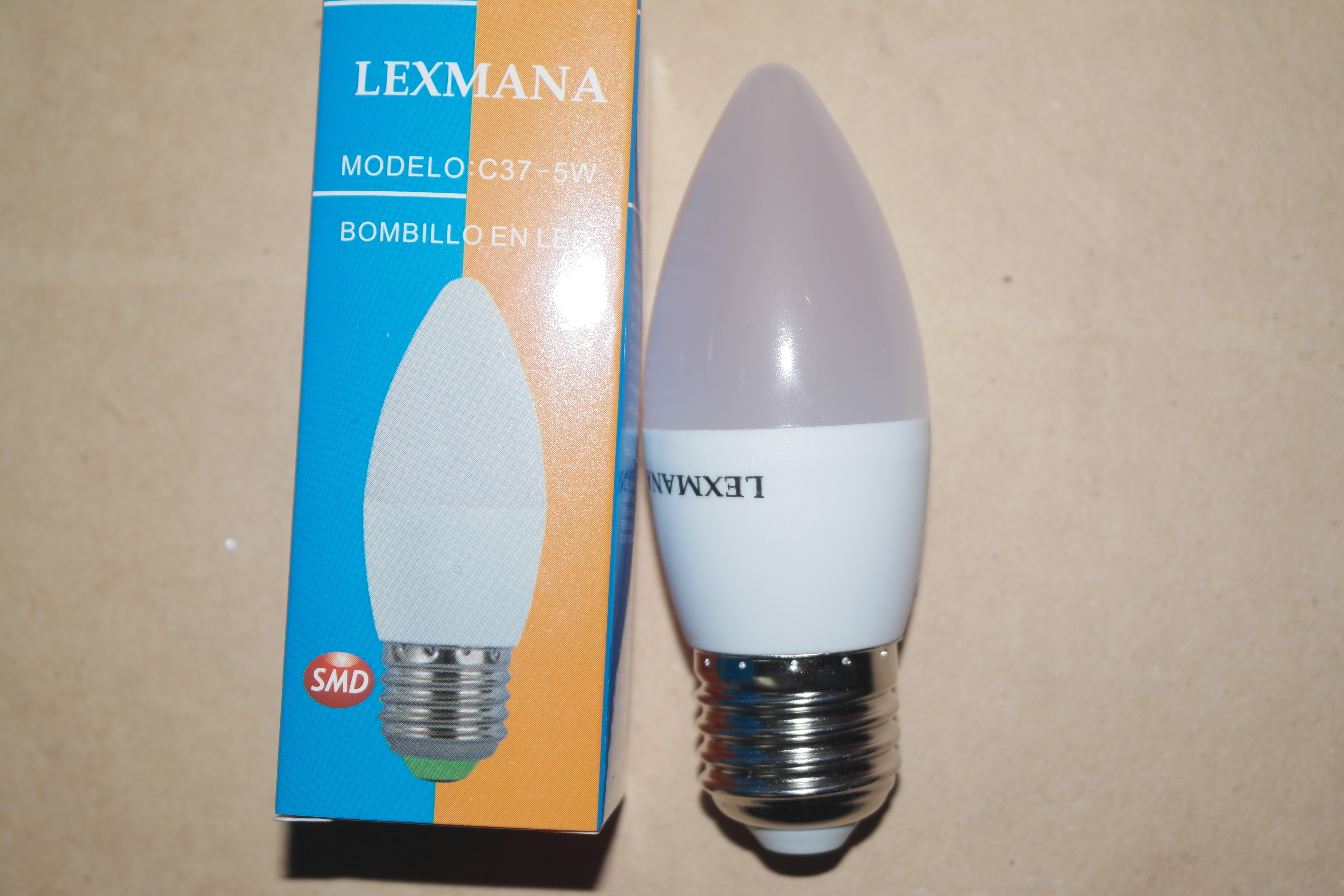 Bombillo Vela Led 5W/E27 6500°K  
lexmana Código - 15135