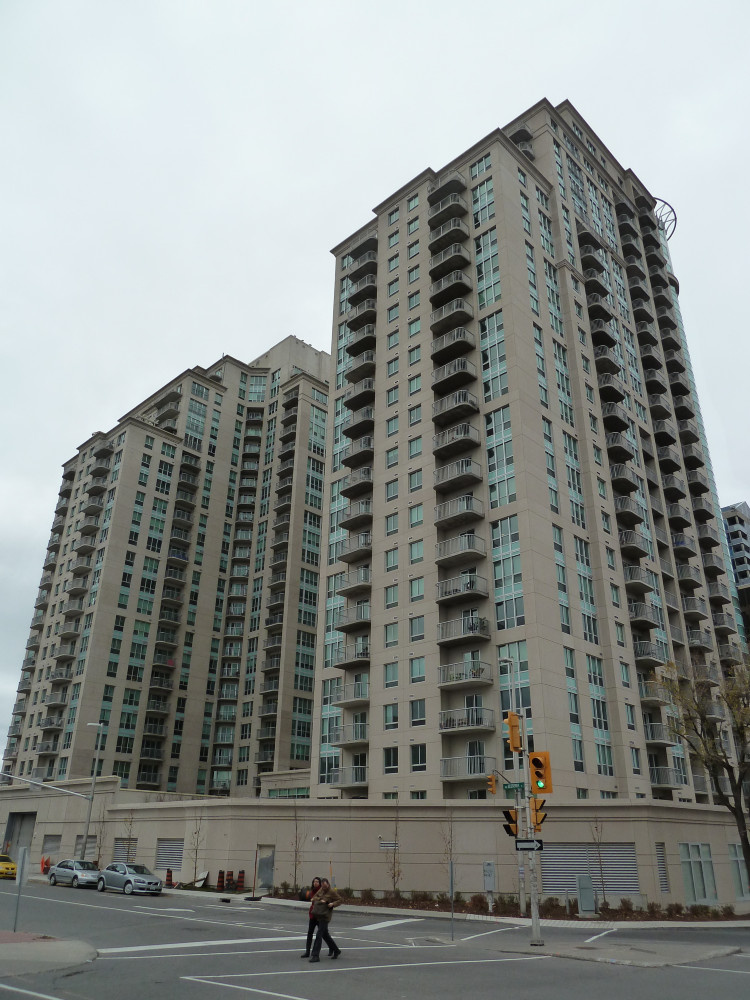 CLARIDGE PLAZA PHASE II - 28 Storey Condominium
234 Rideau Street, Ottawa, ON