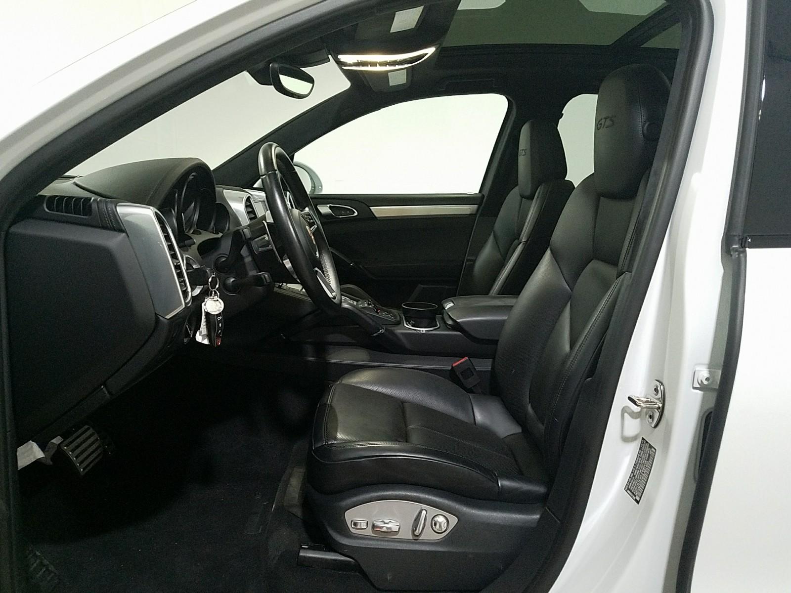 INTERIORFRONT