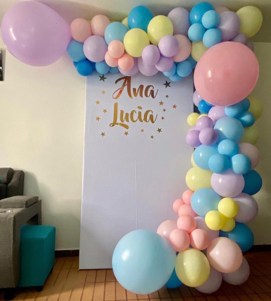 Altura 2.20m x 1.04m
Tapizado Blanco
$60.000
Mensaje Personalizado 70.000
Precio unitario por modulo