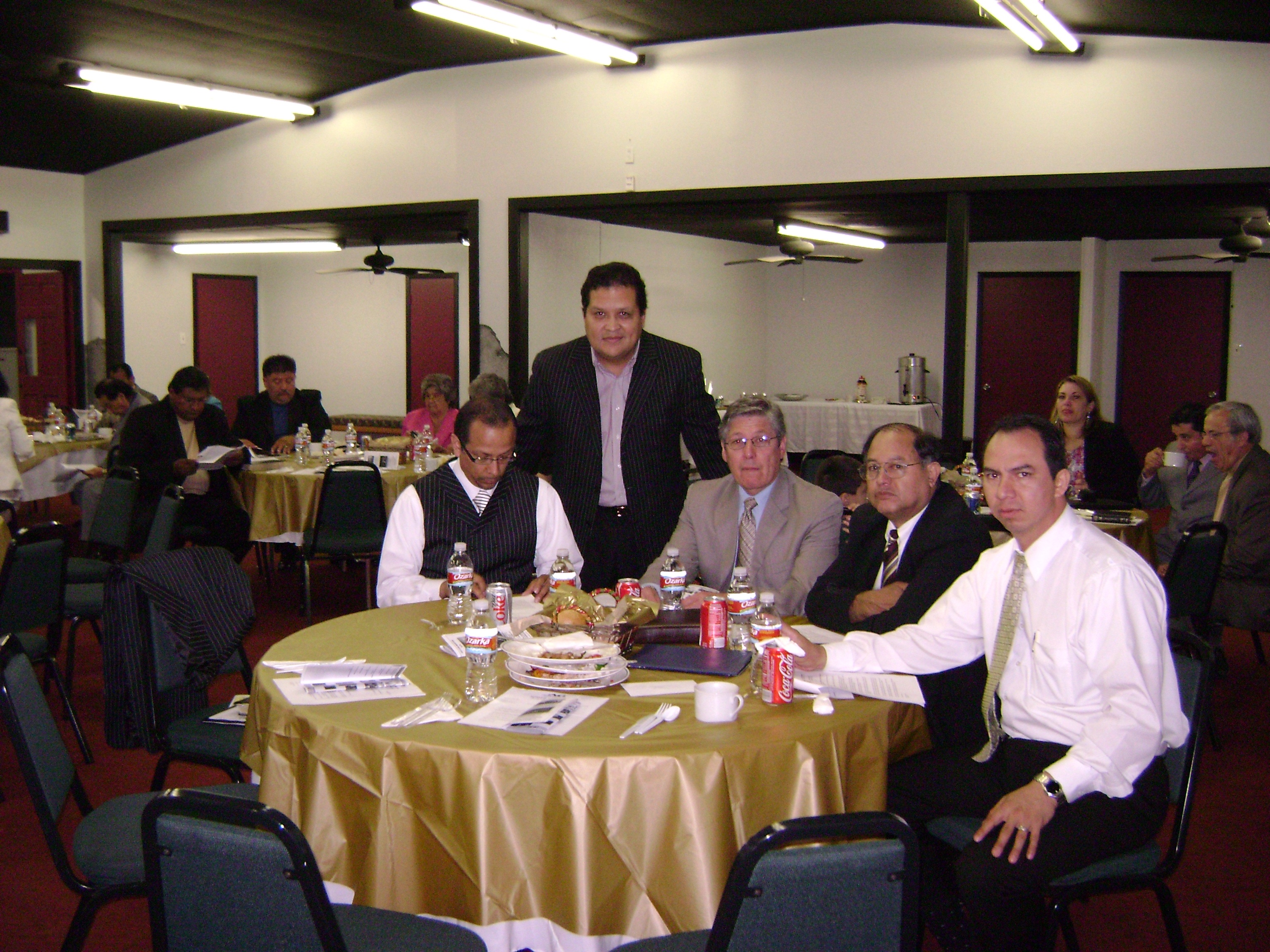 https://0201.nccdn.net/4_2/000/000/046/6ea/Meet-with-pastor-where-I-preached-in-Houston-3072x2304.jpg