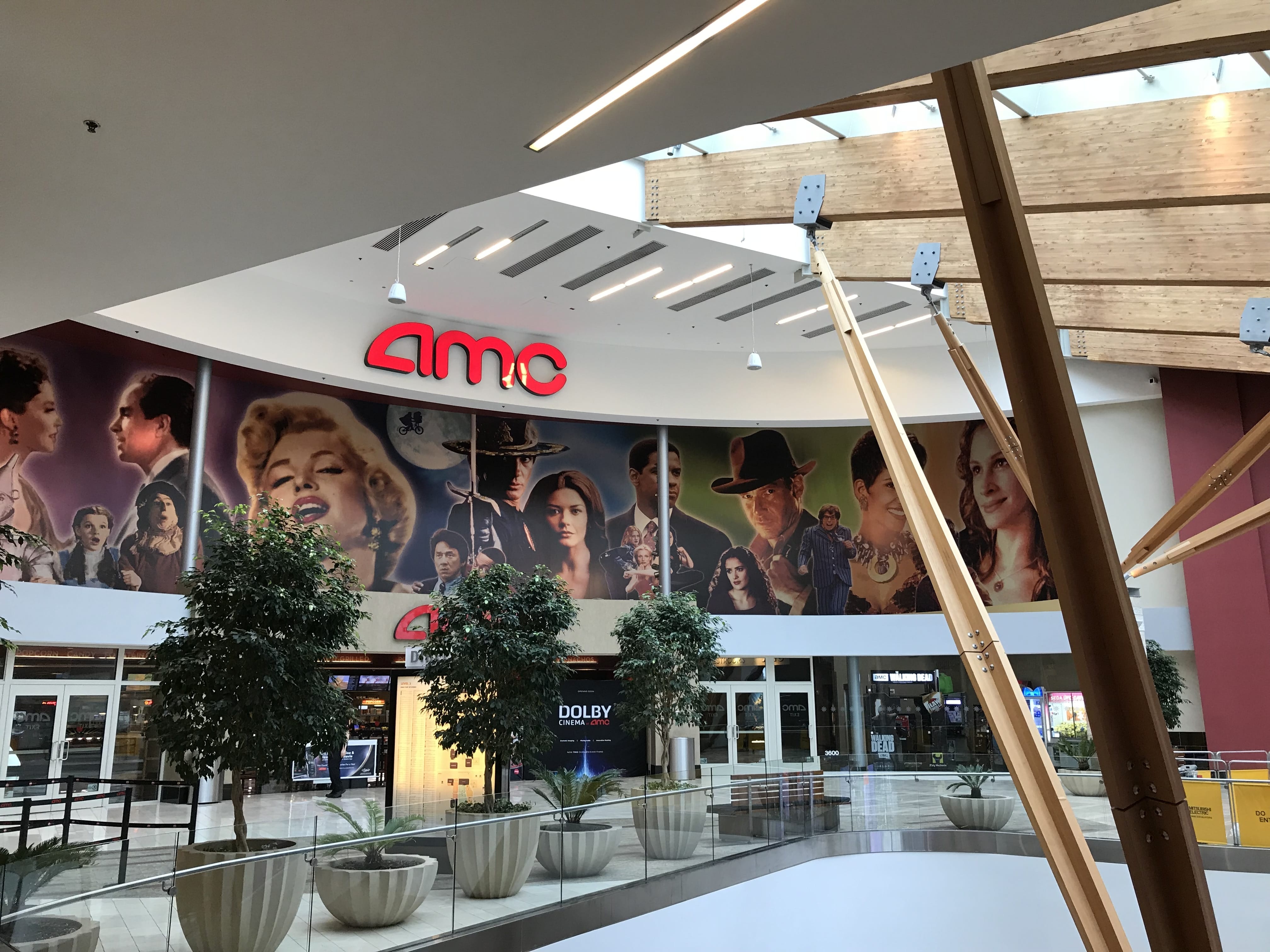 Westfield SouthCenter (Interior)