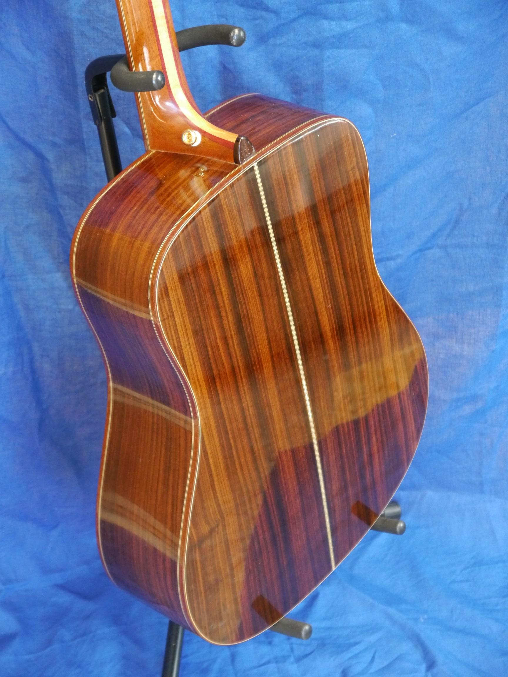 https://0201.nccdn.net/4_2/000/000/046/6ea/d-rosewood-back.jpg