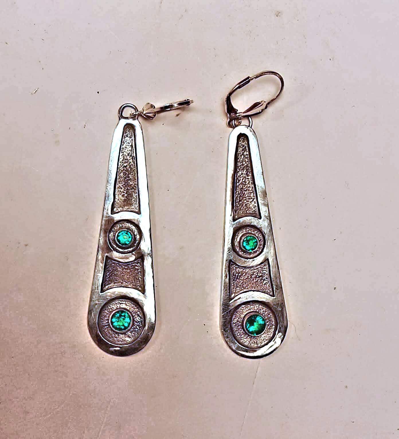 JE014-EmF ANNIVERSARY EARRINGS Sterling with Faceted Emeralds private collection