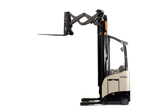 MONTACARGAS RETRACTILES RD, DOBLE REACH, CAPACIDAD: 1450 KG.


