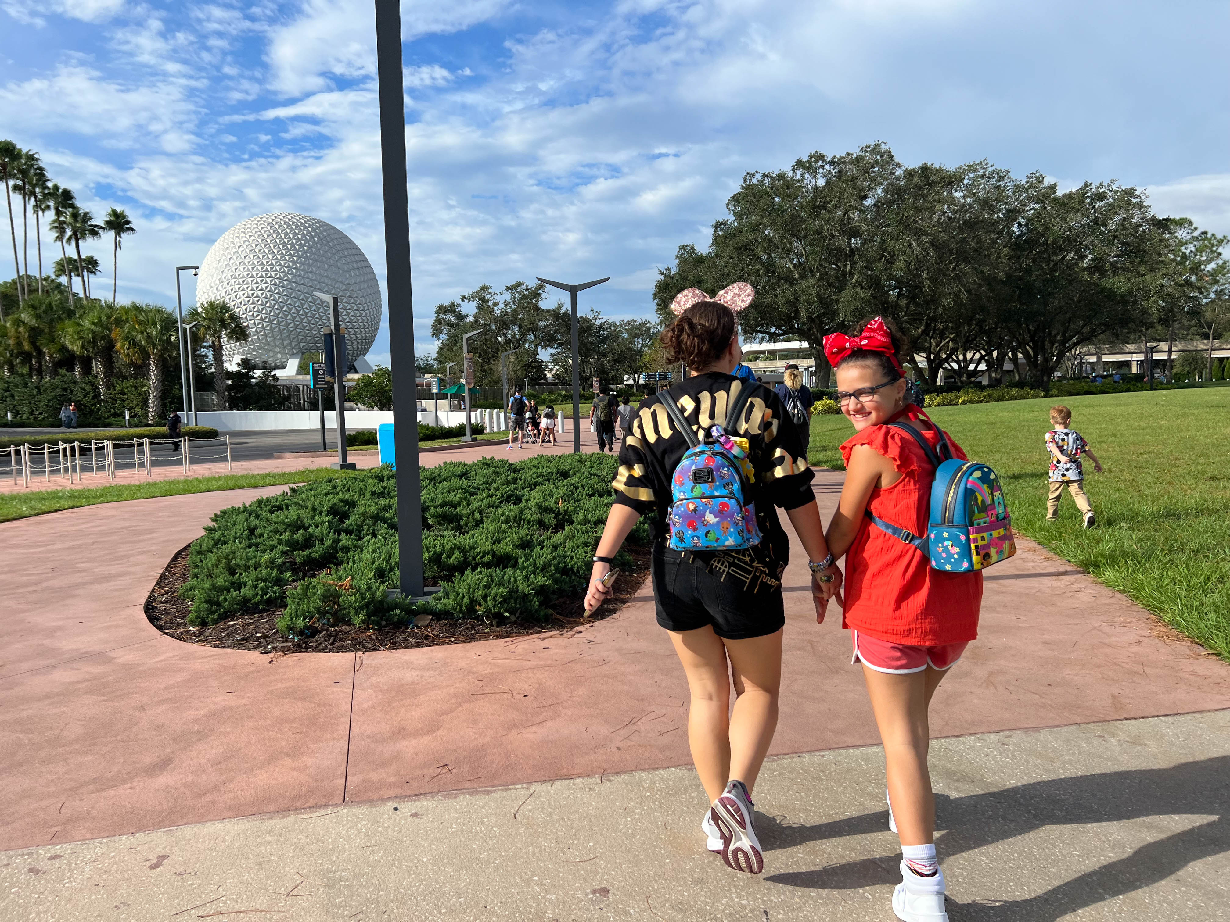 https://0201.nccdn.net/4_2/000/000/046/6ea/orlando-order-5.jpg