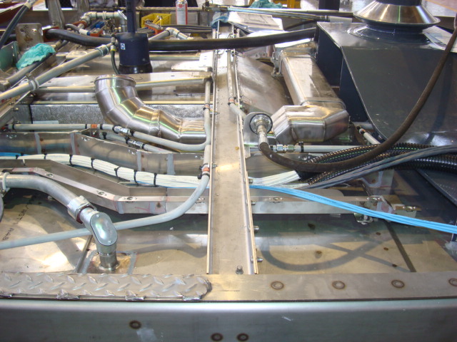 Ensamble de estructura de carros de tren ligero y metro 