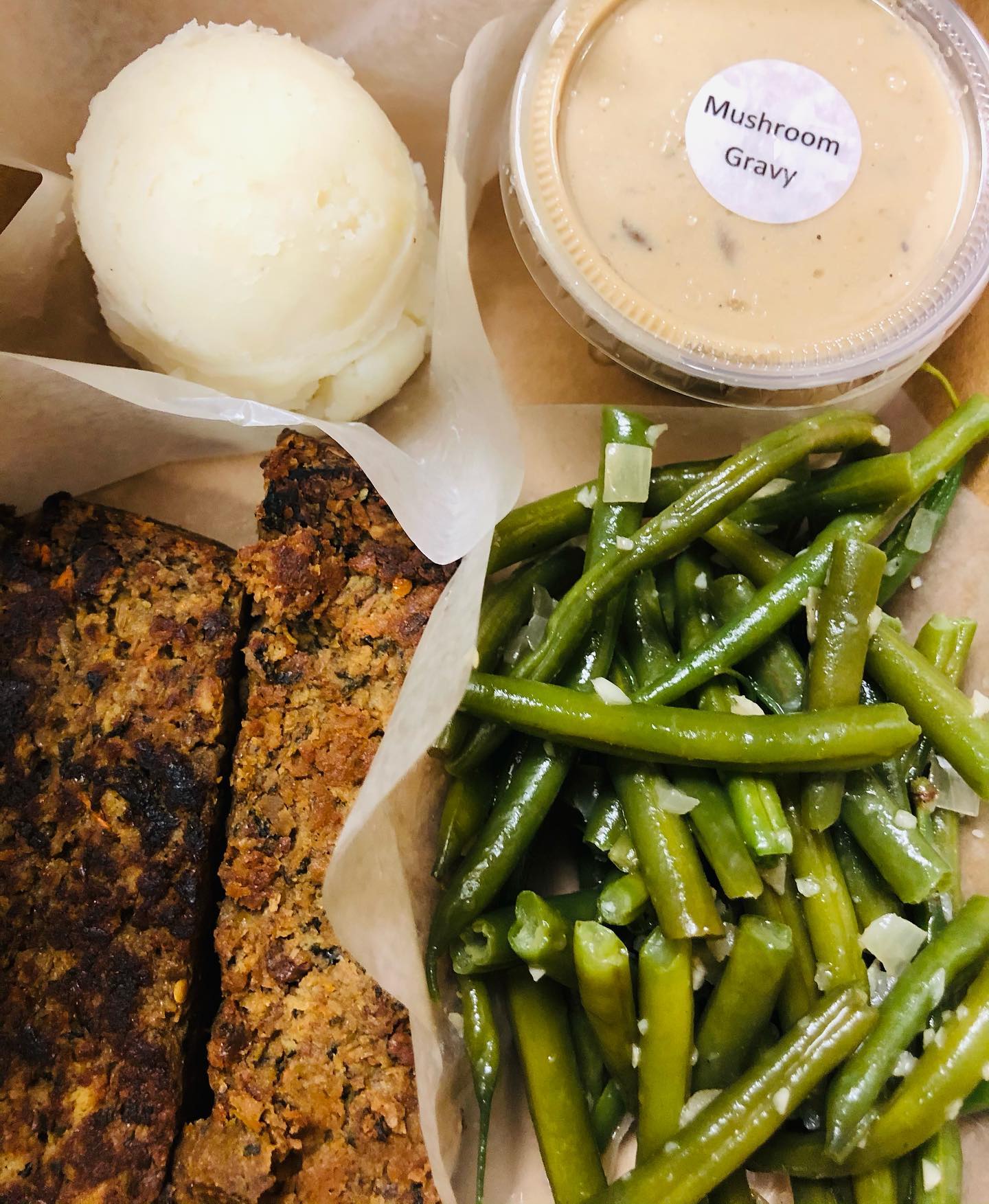 https://0201.nccdn.net/4_2/000/000/046/6ea/vegan-meatloaf.jpg