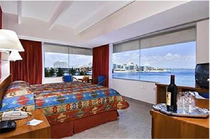 HABITACIONES CON LA VISTA AL MARAVILLOSO MAR CARIBE ¡¡