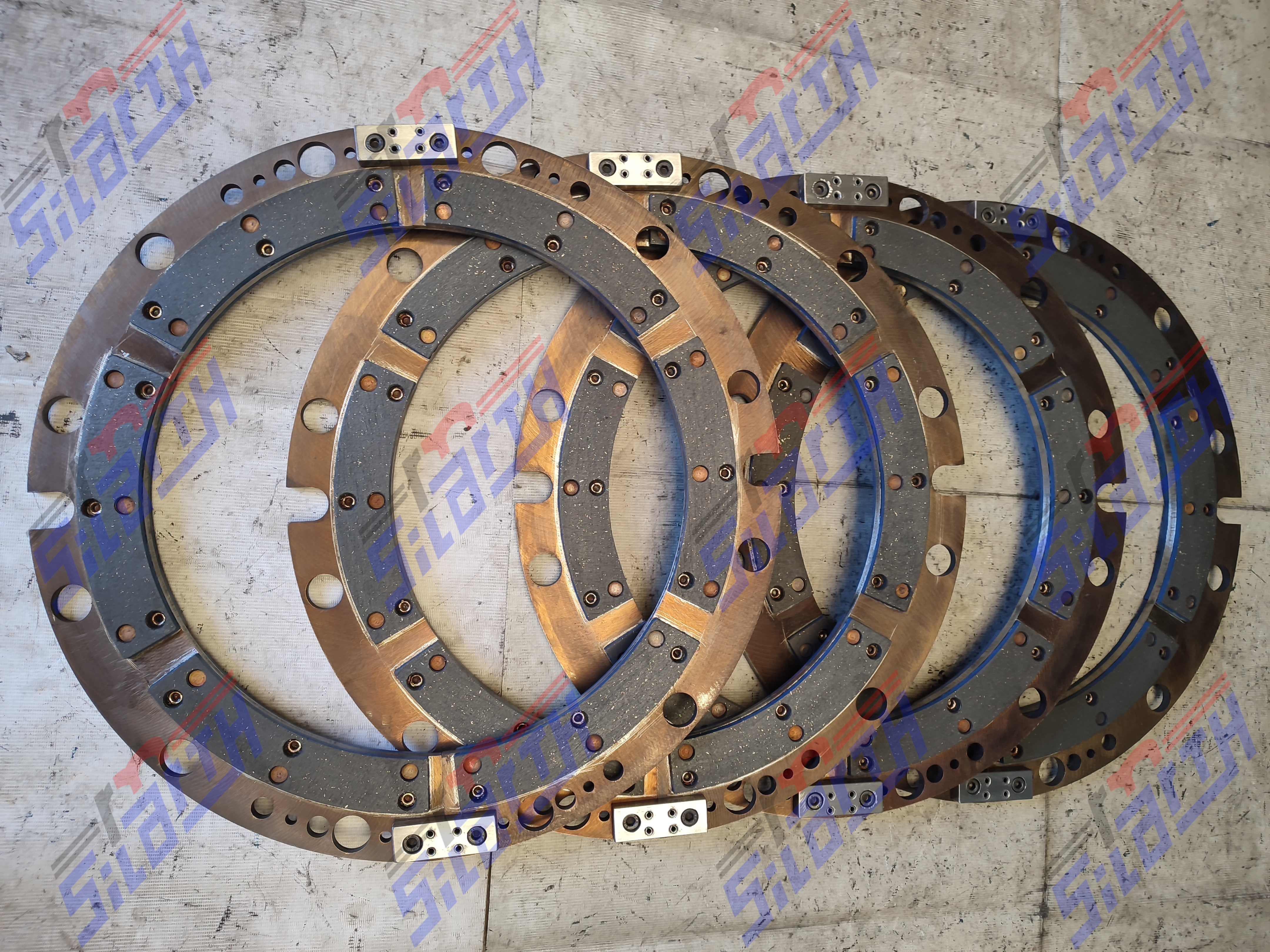 FABRICACIÓN DISCO BIPARTIDO DE EMBRAGUE 21 " PRENSA 80 T.