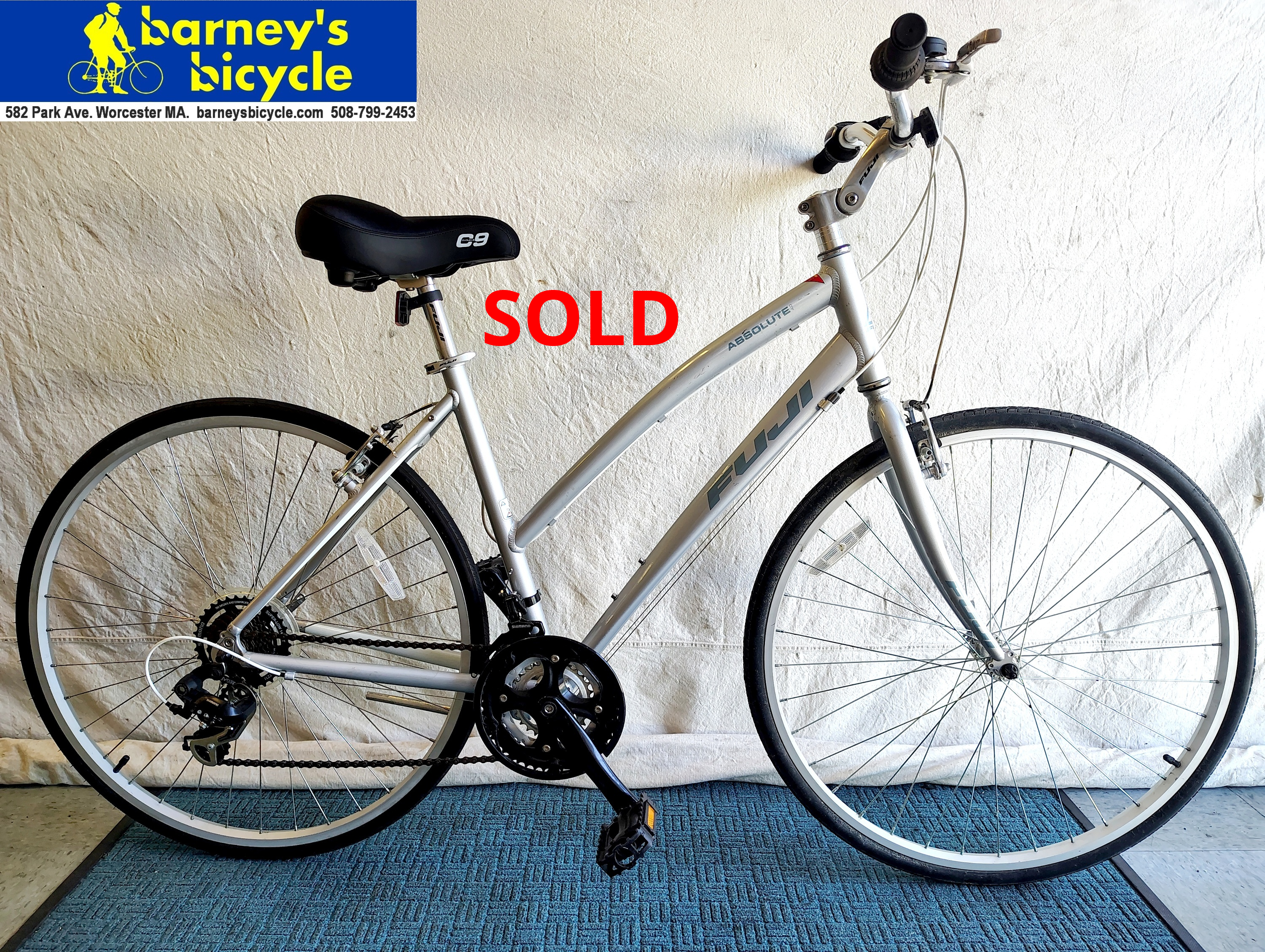 Fuji Absolute 4.0 Step-Thru
Frame Size: 17" MD / Rider Height: 5'6- 5'9
Price: $439.00 (Professoinally Tuned)