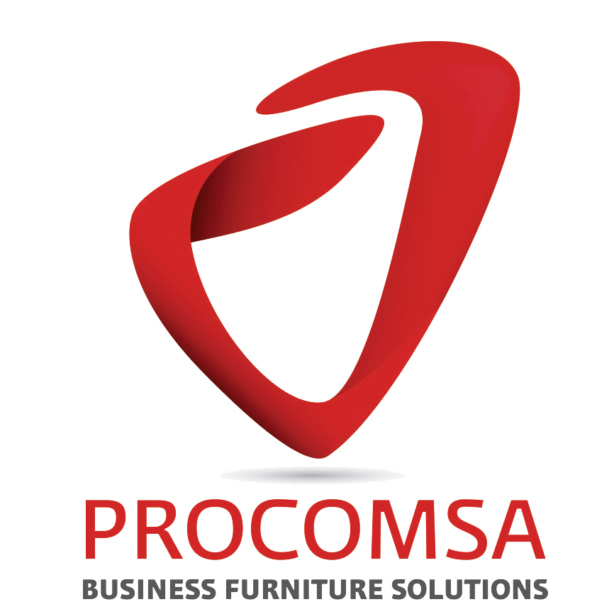 Novios en automóvil