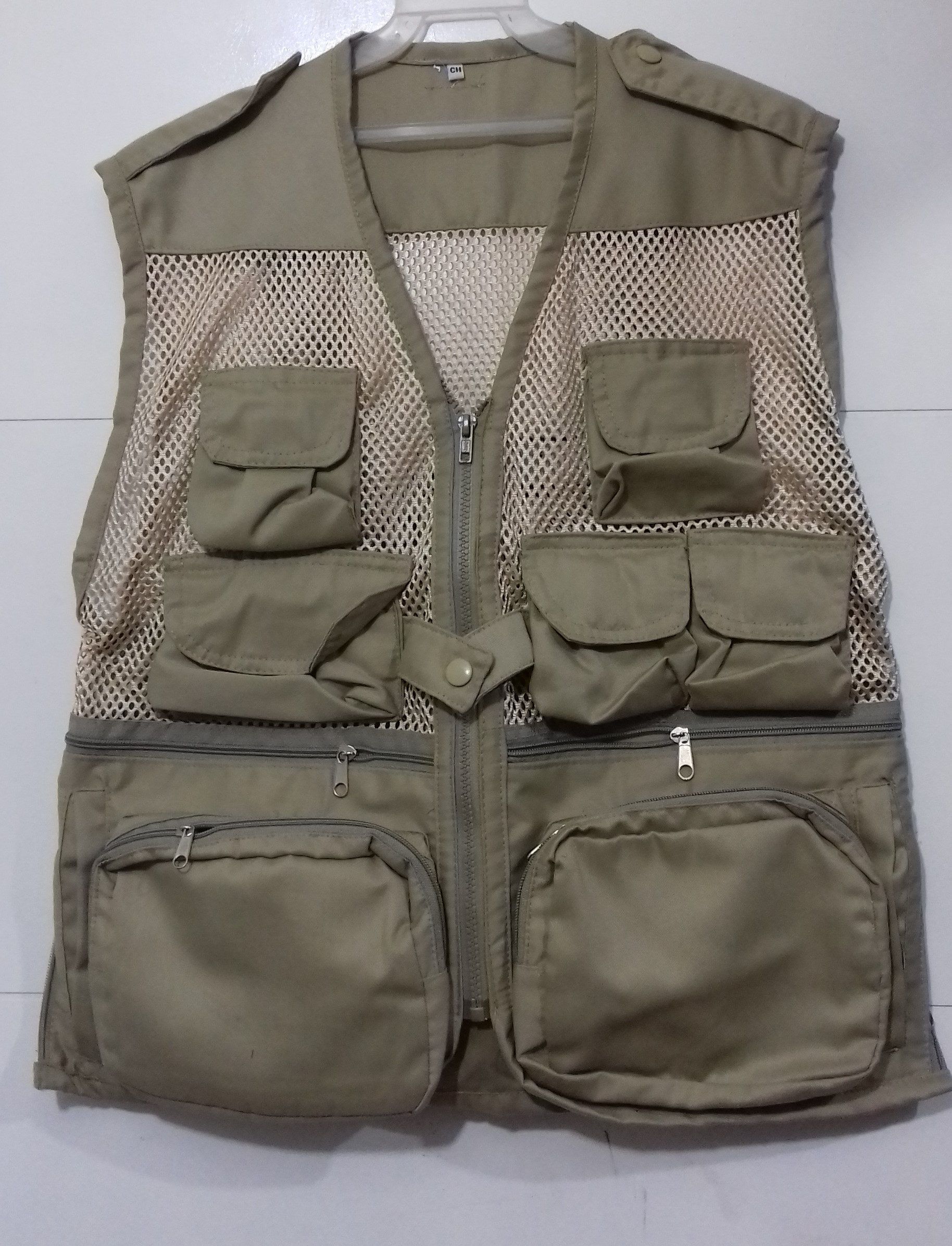 Chaleco Mod. Jersey confeccionado en Gabardina con malla para Escoltas en Varios colores