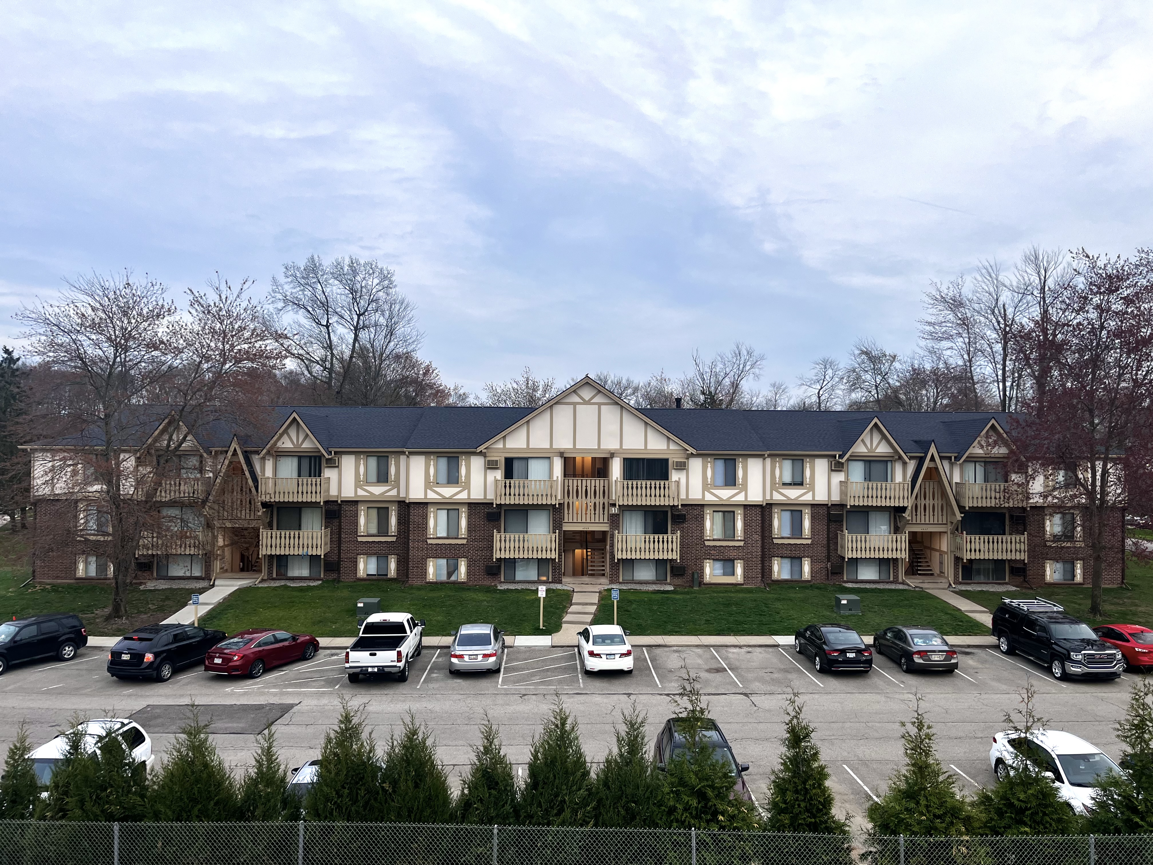 Roof Replacement-Eastgate Woods Apartments