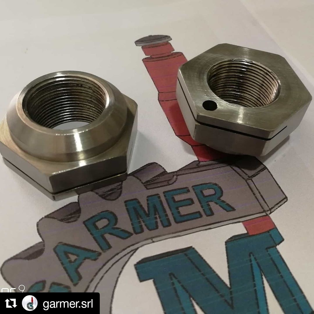 TUERCA DOSIFICADORA EN ACERO INOXIDABLE