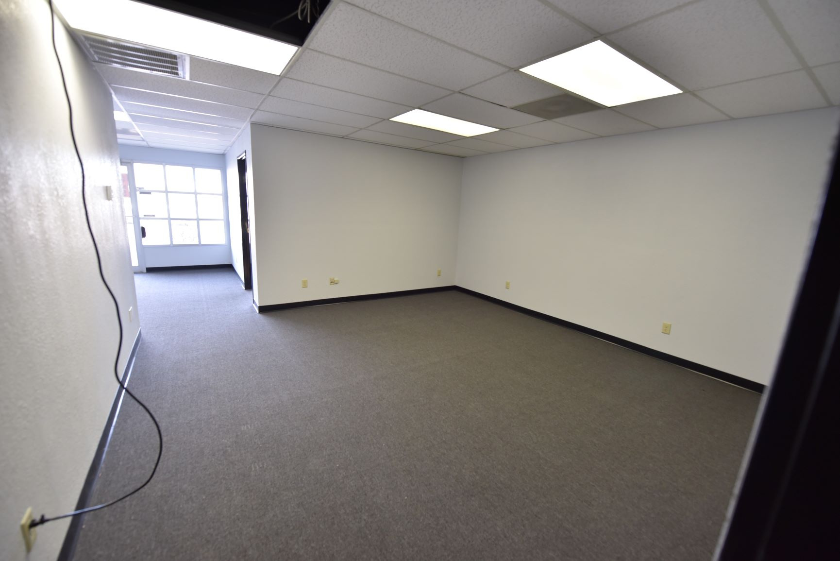 Multi-user Area from door to warehouse