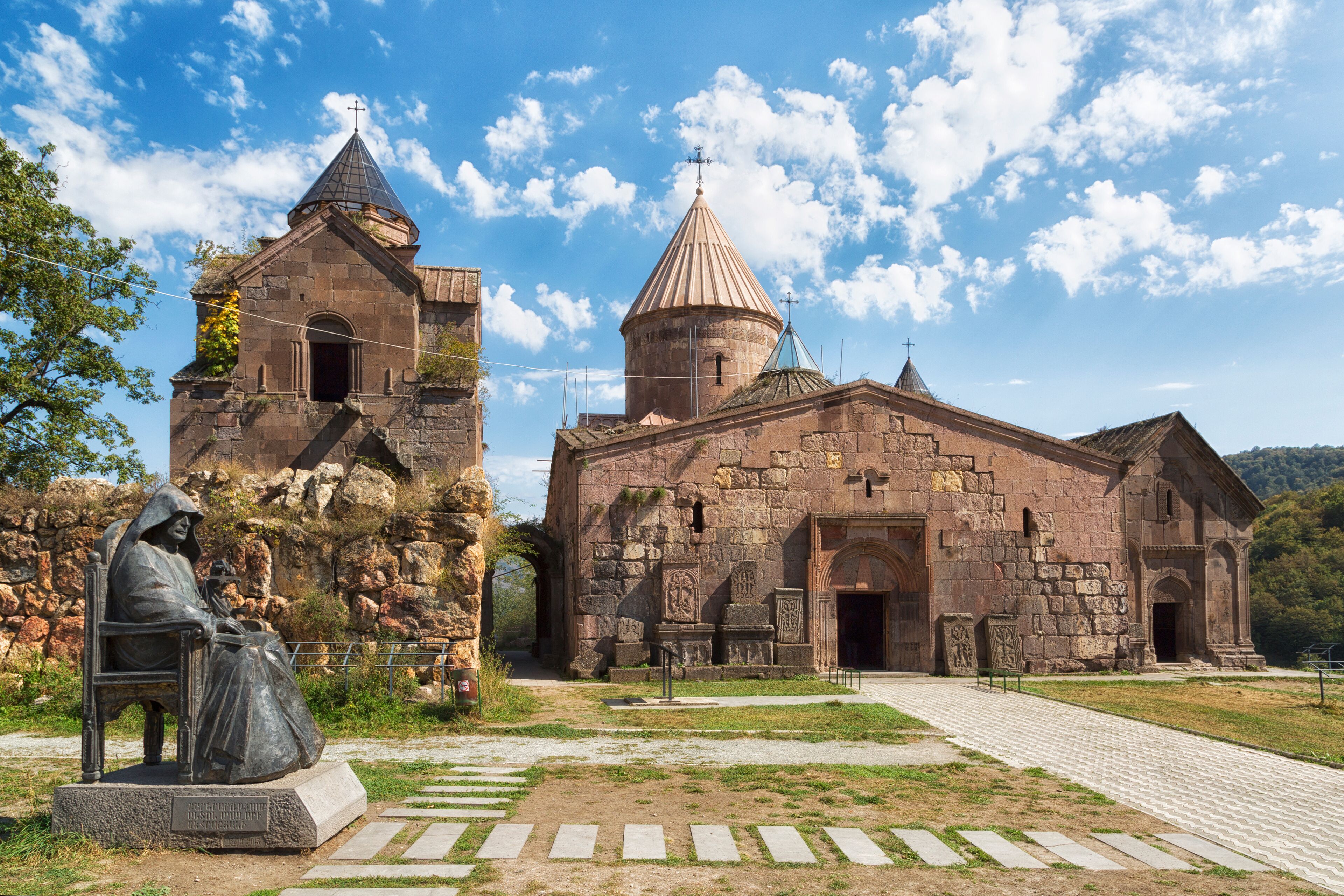 https://0201.nccdn.net/4_2/000/000/04b/787/armenia-3.jpg