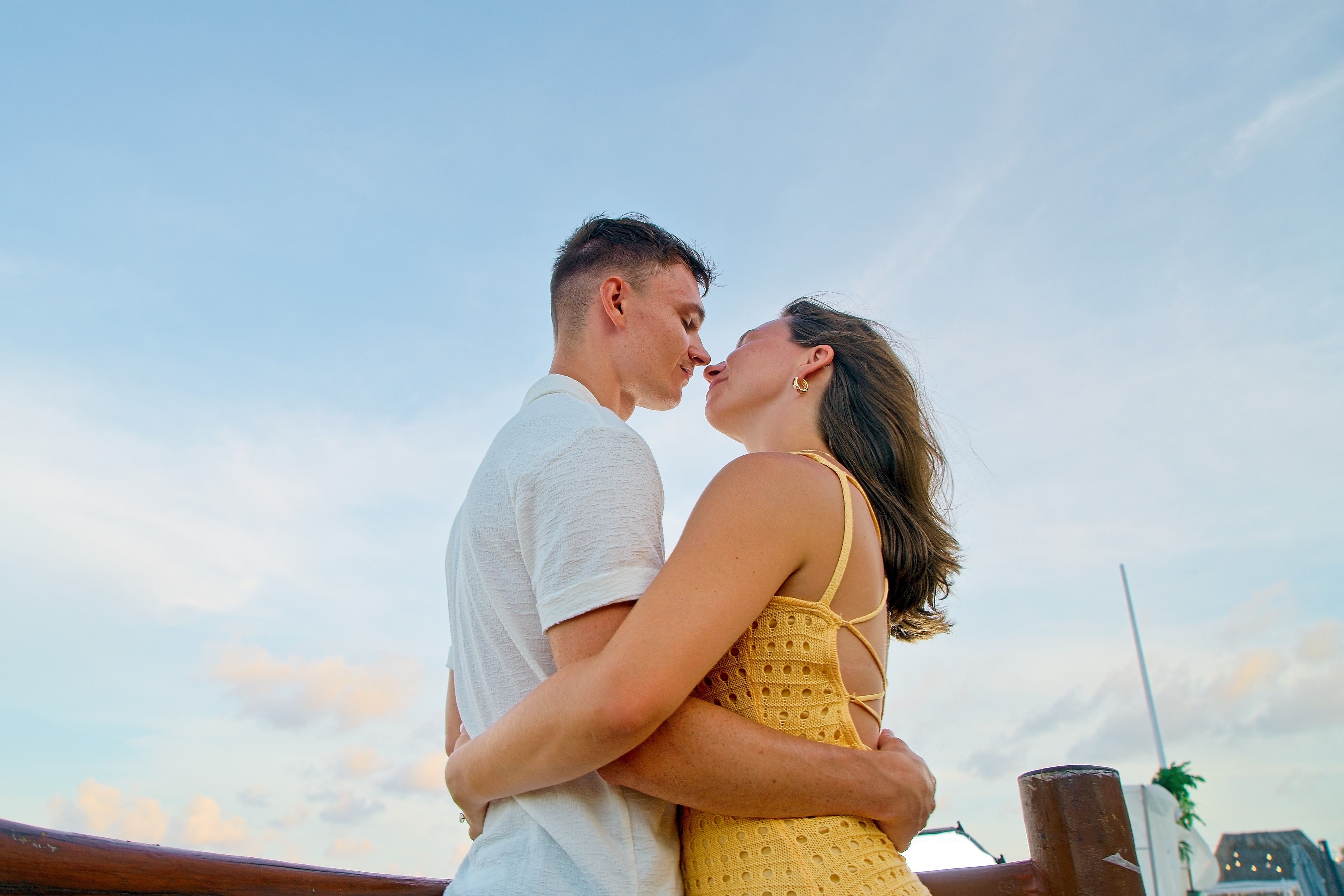 https://0201.nccdn.net/4_2/000/000/04b/787/engagement-moment-captured-%E2%80%93-proposal-photos37.jpg