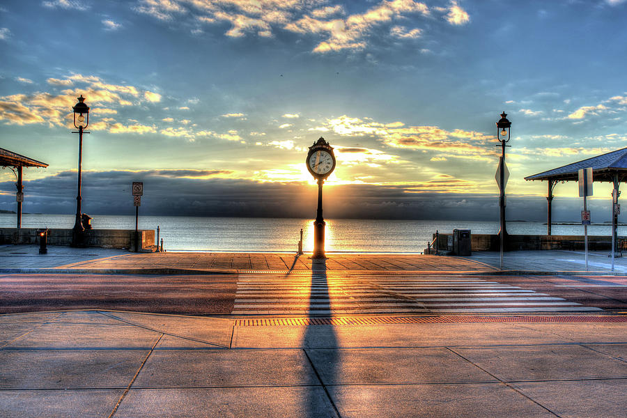 https://0201.nccdn.net/4_2/000/000/04b/787/revere-beach-clock-at-sunrise-long-shadow-revere-ma-toby-mcguire.jpg