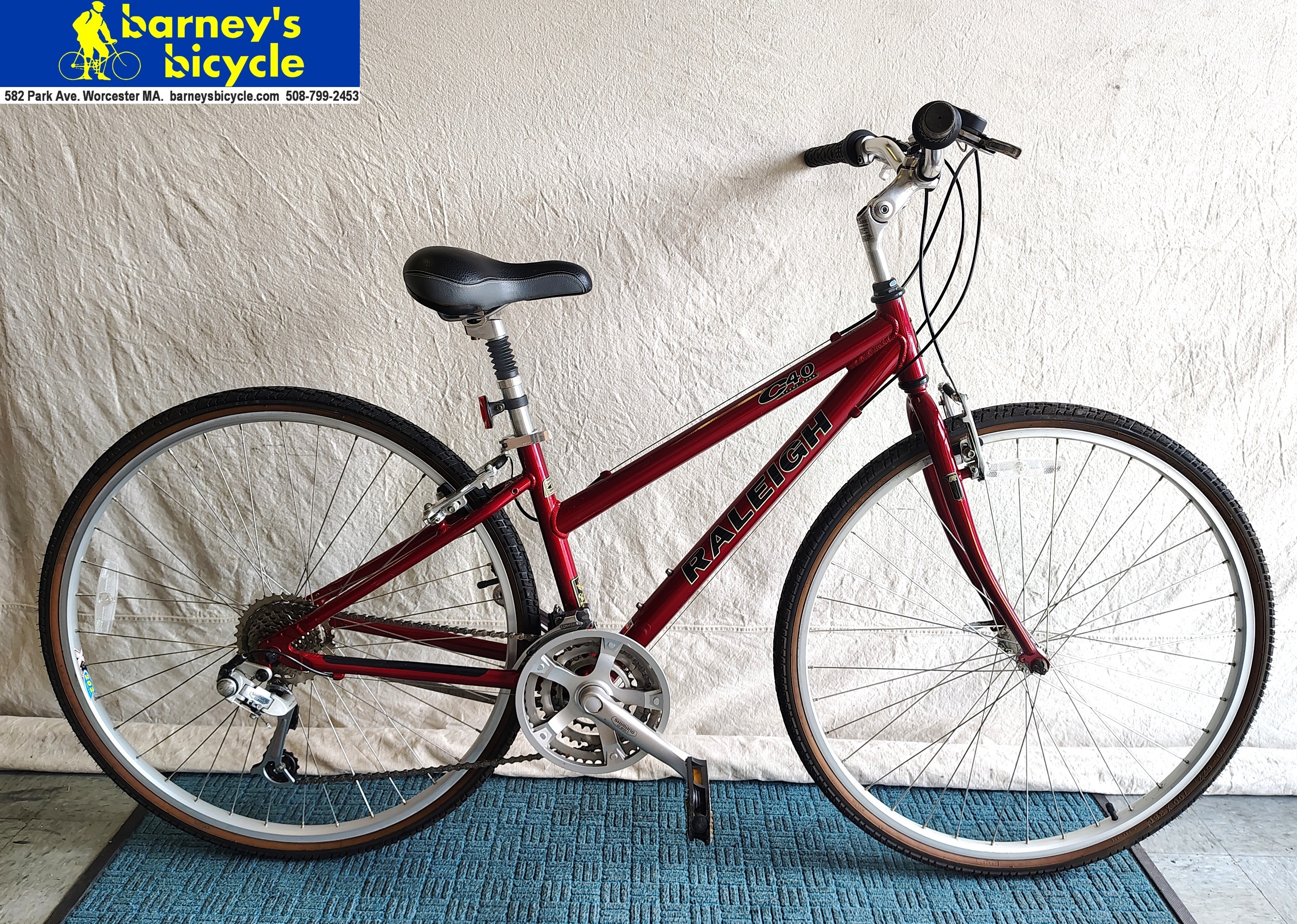 Raleigh C40 Step-Thru
Frame Size: 16" SM/ Rider Height: 5'3-5'6
$389.00 (Professionally Tuned)
