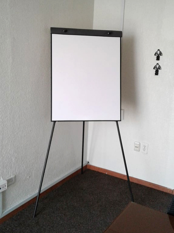 Pizarron blanco de
90cm x 1m