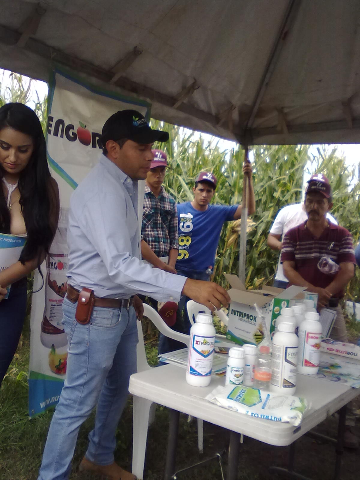 https://0201.nccdn.net/4_2/000/000/04d/add/18102019013-1200x1600.jpg