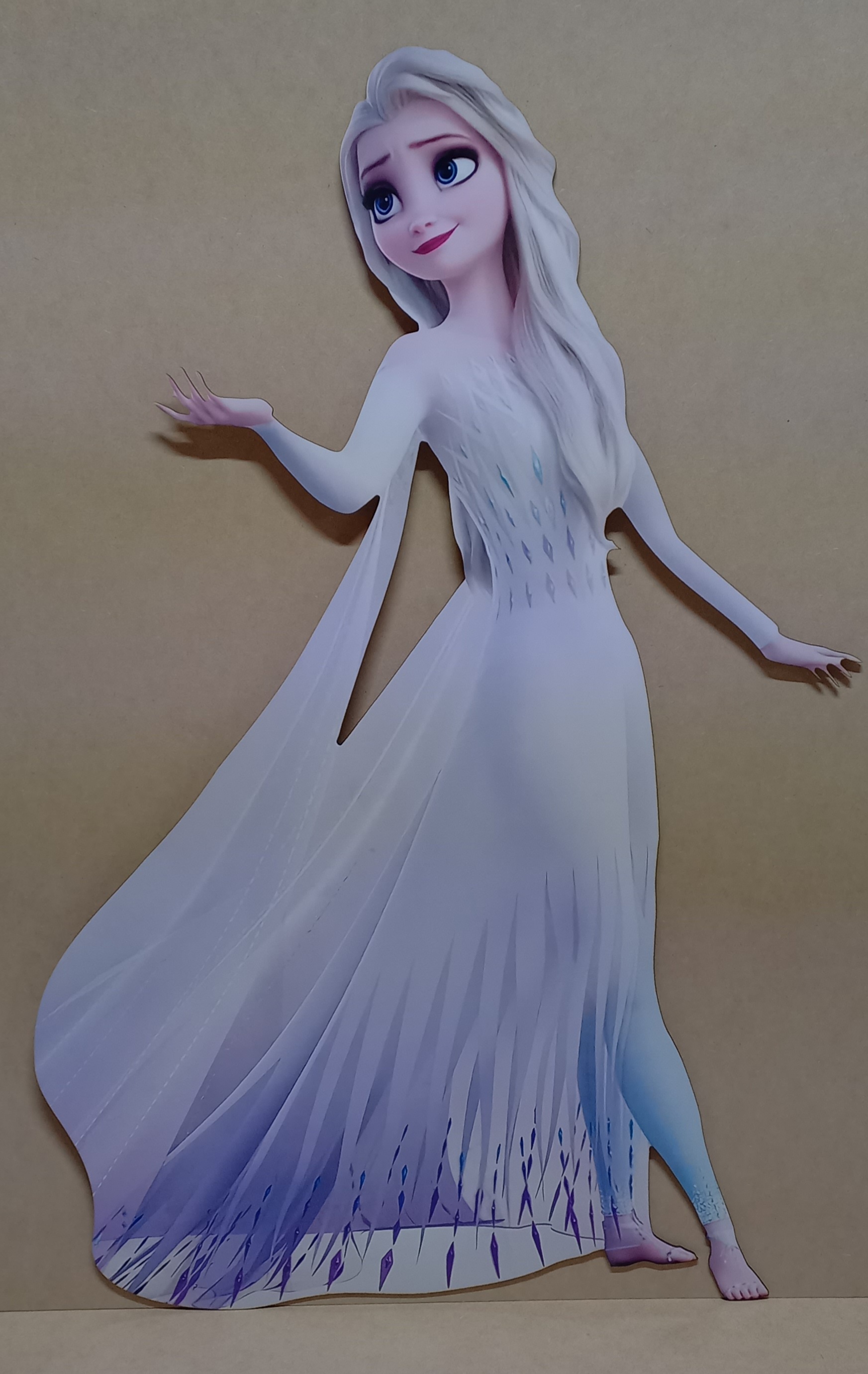 https://0201.nccdn.net/4_2/000/000/04d/add/elsa-frozen-2-120cm-alto.jpg