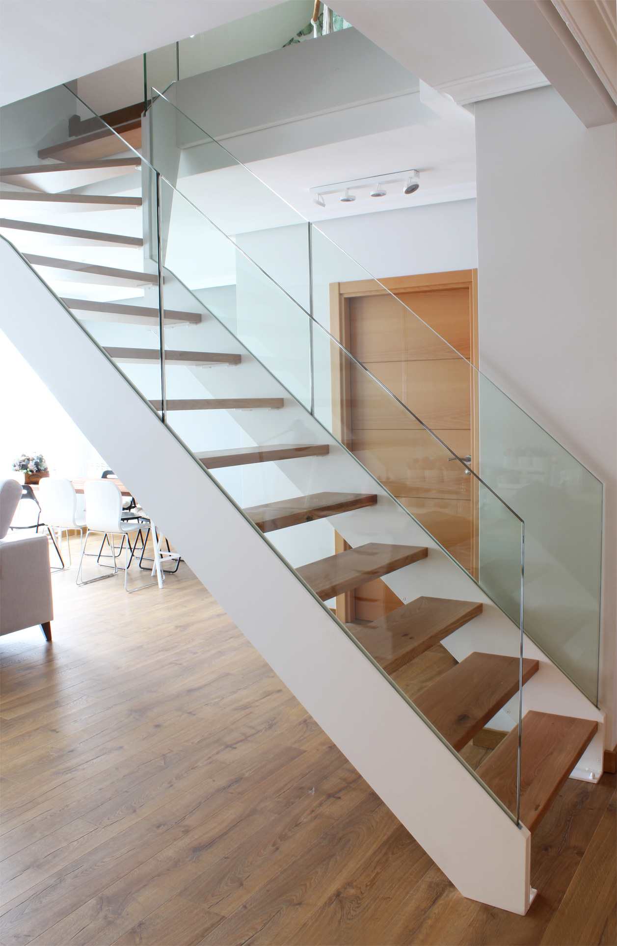 Escalera de vidrios