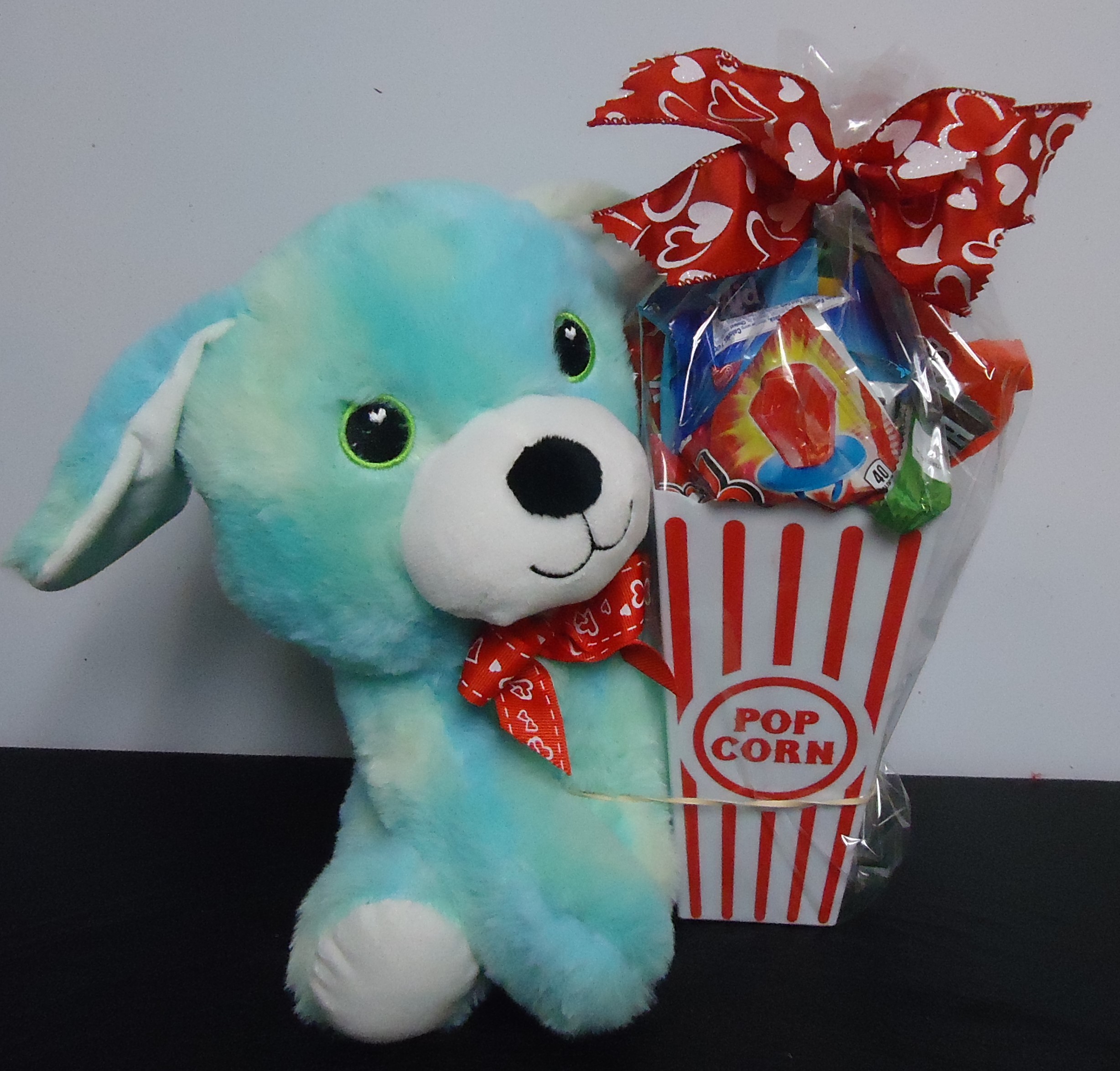 (16A) Plush Dog W/
Popcorn Box
$30.00
