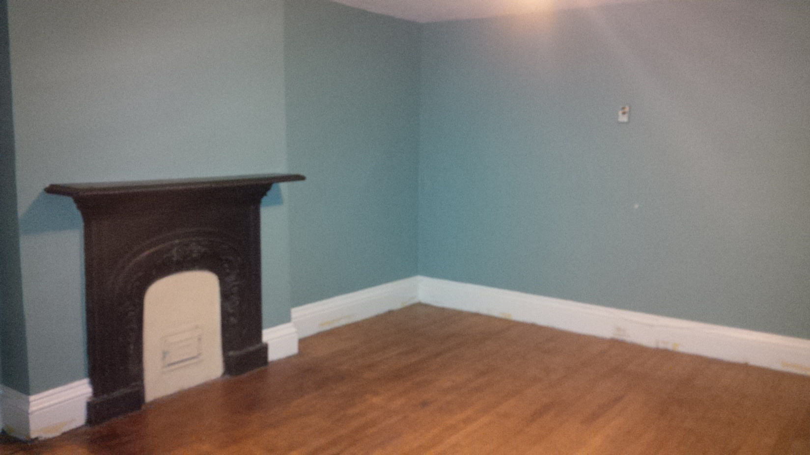 28 Wentworth #1 Living Room