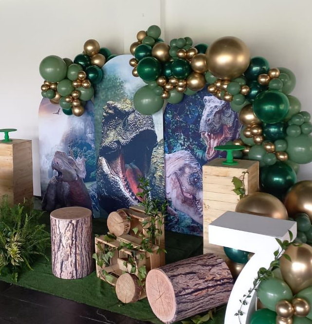 Panel Ovalada Dinosaurios
$80.000 en Alquiler
Precio unitario
·220 de altura por 1mts de ancho
·1.83 de altura por 1mts de ancho