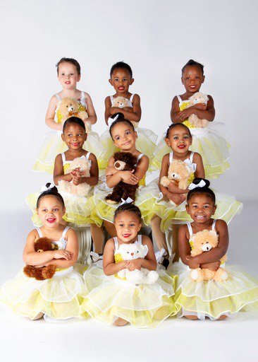 https://0201.nccdn.net/4_2/000/000/050/773/dancers-in-yellow_1000.jpg