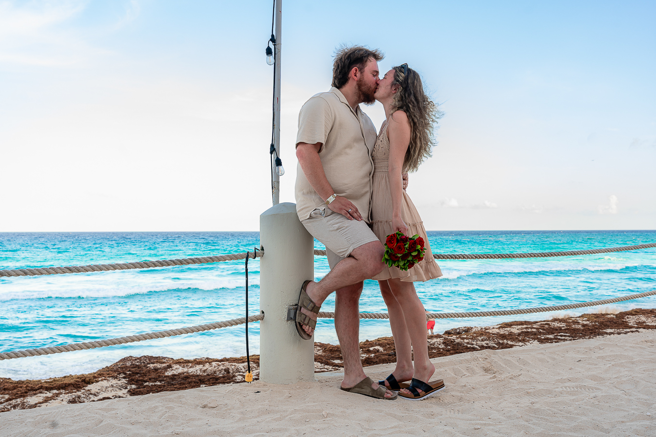 https://0201.nccdn.net/4_2/000/000/050/773/romantic-proposal-in-cancun-fiesta-americana-allinclusive65.jpg.jpg