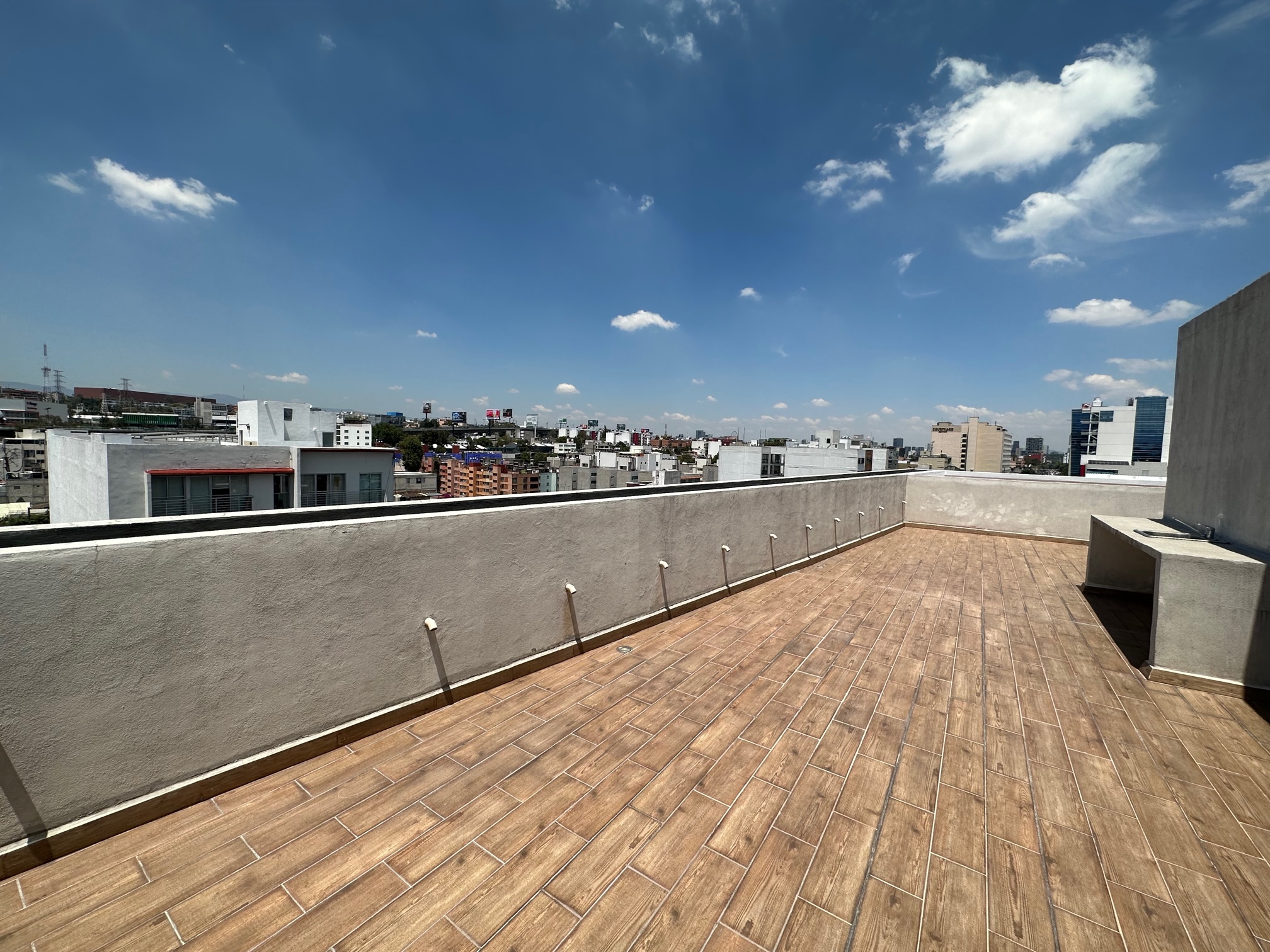 https://0201.nccdn.net/4_2/000/000/050/773/roof-1.jpg