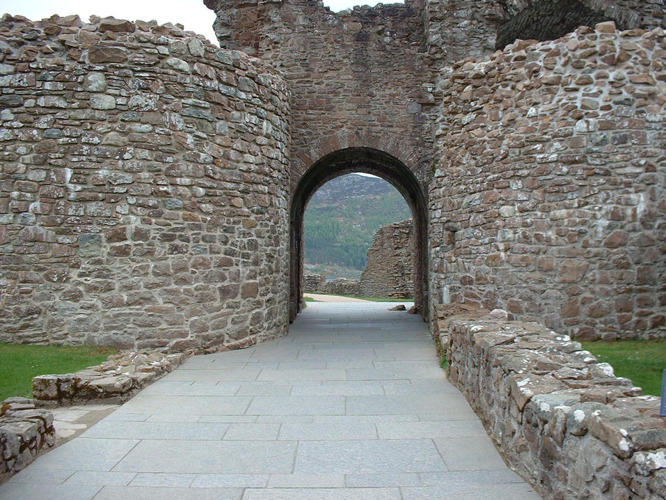  Urquhart  Castle, Loch Ness
