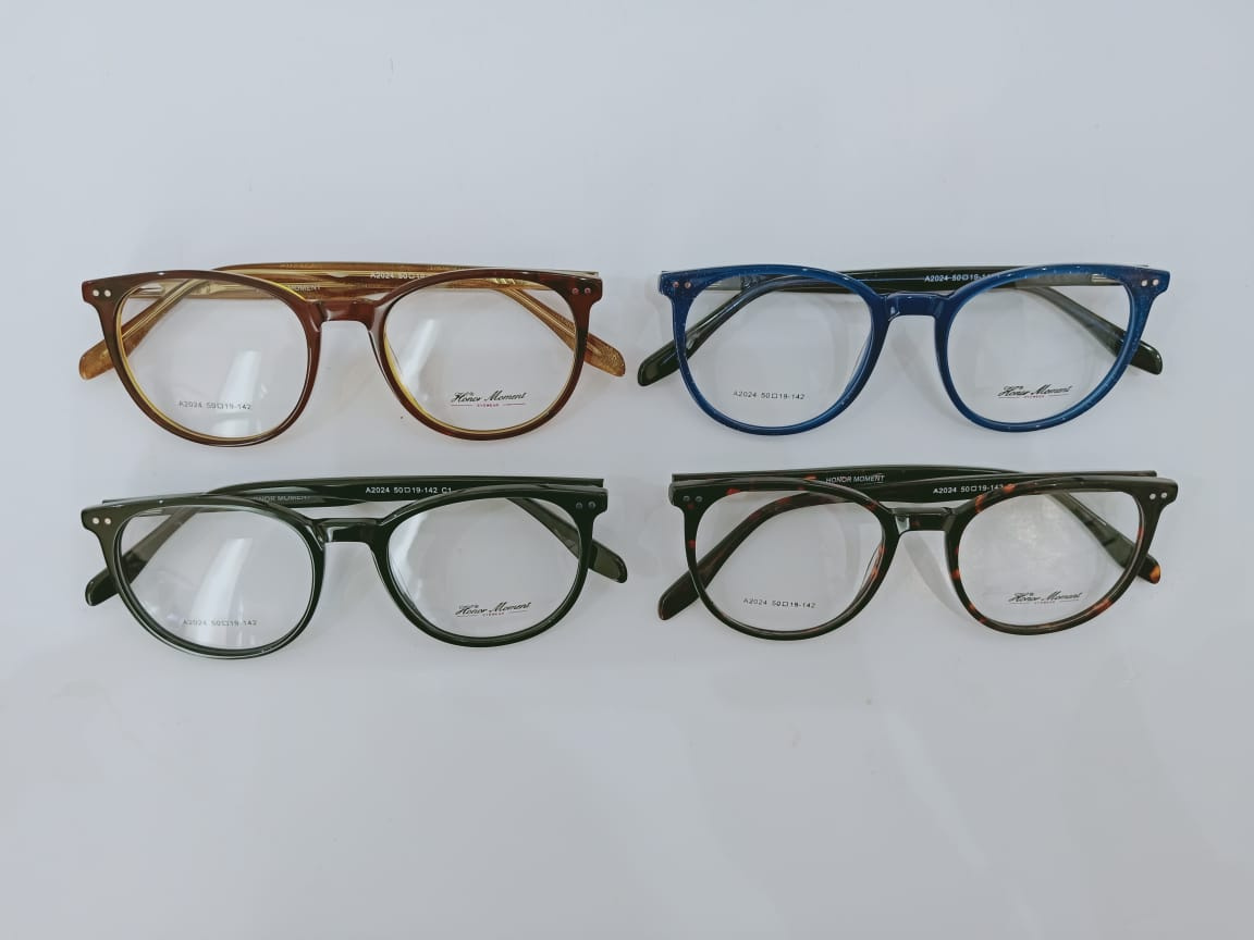 Modelo: A2024
Colores: Azul, Cafe, Negro