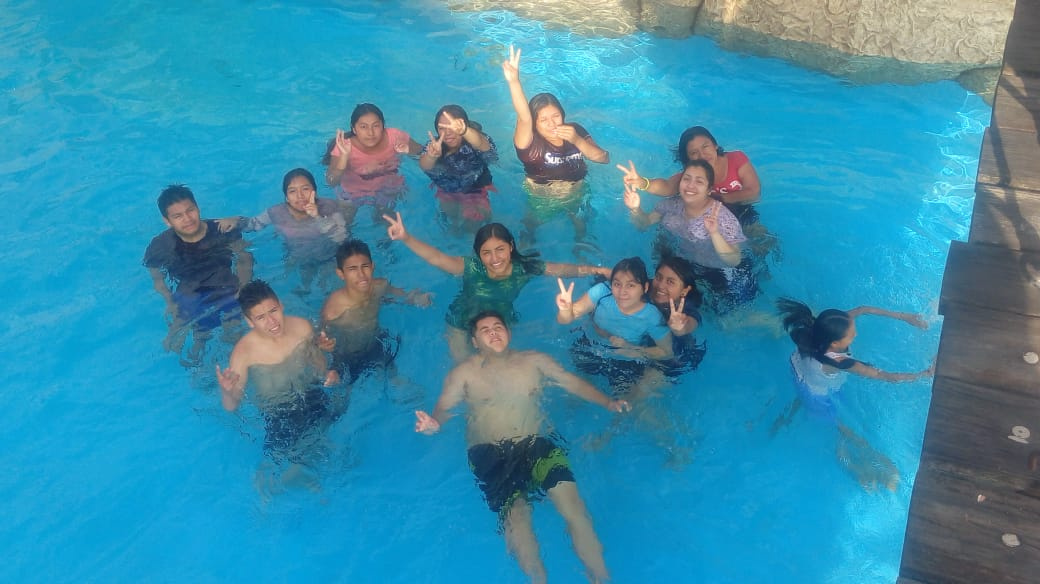 FESTEJO DE GENERACIÓN