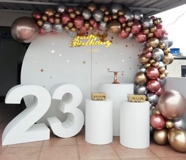 Kit de 3 Mesas Cilindricas
FORRADO EN TELA DEL COLOR
Medidas:
Principal 60, 5D X 80CM Altur
Mediana 40, 5D X 1,02 M Altura .
$ 150.000