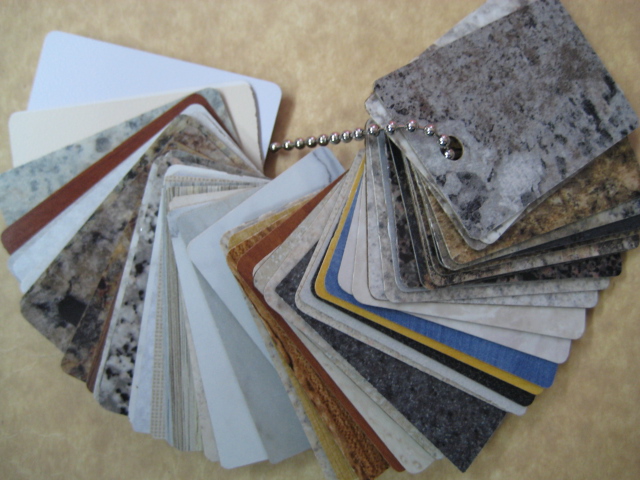 Más de 50 colores en cubiertas de Formica.