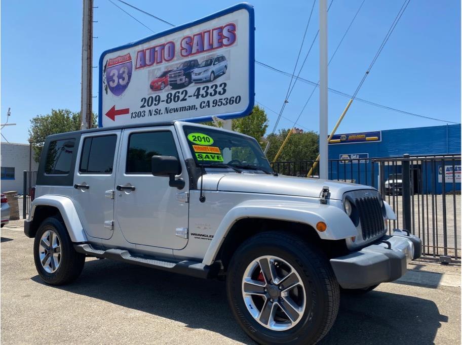2010 Jeep Wrangler Unlimited Sahara Sport Utility 4D
Miles: 126,000
Drive: 4WD
Trans: Automatic, 4-Spd w/Overdrive
Engine: V6, 3.8 Liter
VIN: 113922
