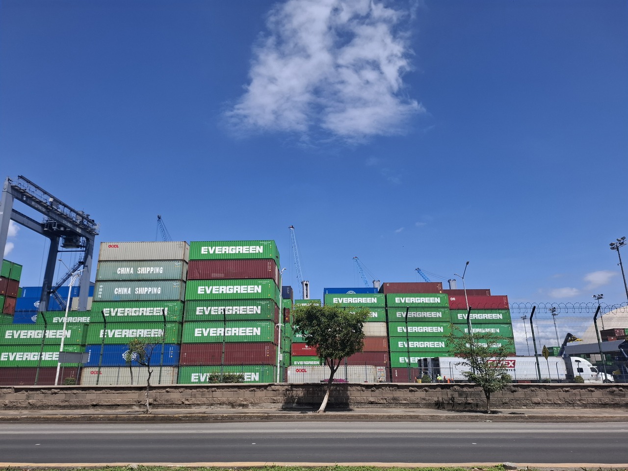 Sellos de seguridad de colores para contenedores, tanques industriales y transporte ferroviario con pernos metálicos Sellos de seguridad de colores para contenedores, tanques industriales y transporte ferroviario con pernos metálicos
