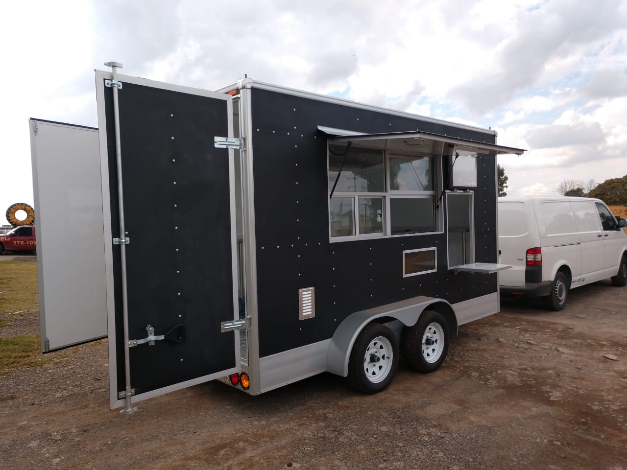 REMOLQUE LONCHERO DOBLE EJE